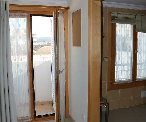 Grace House * Nazaré